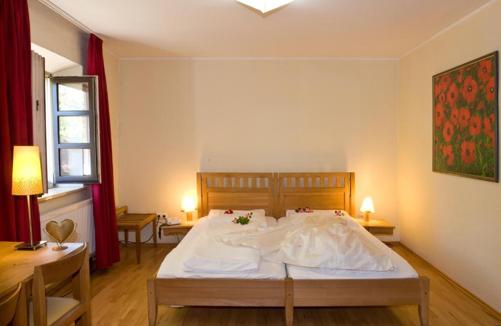 Gasthaus Ochsenwirt ลันด์สฮูท ห้อง รูปภาพ